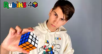 26-разовий рекордсмен України зі збирання кубика Рубіка - ексклюзивно для бренду Rubik's!