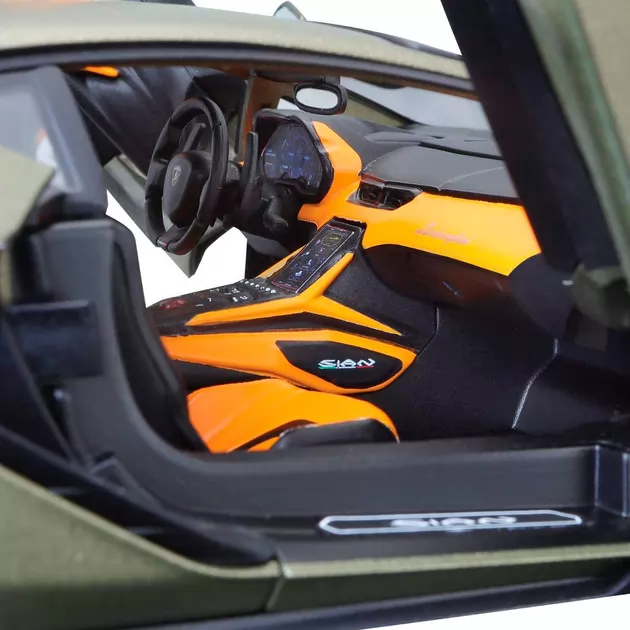Автомодель - Lamborghini Si&aacute;n FKP 37 (матовый зелёный металлик, 1:18)