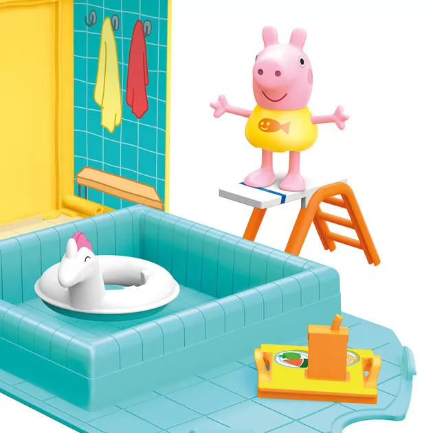 Ігровий набір Peppa - Пеппа в басейні (басейн, фігурка, аксесуари)