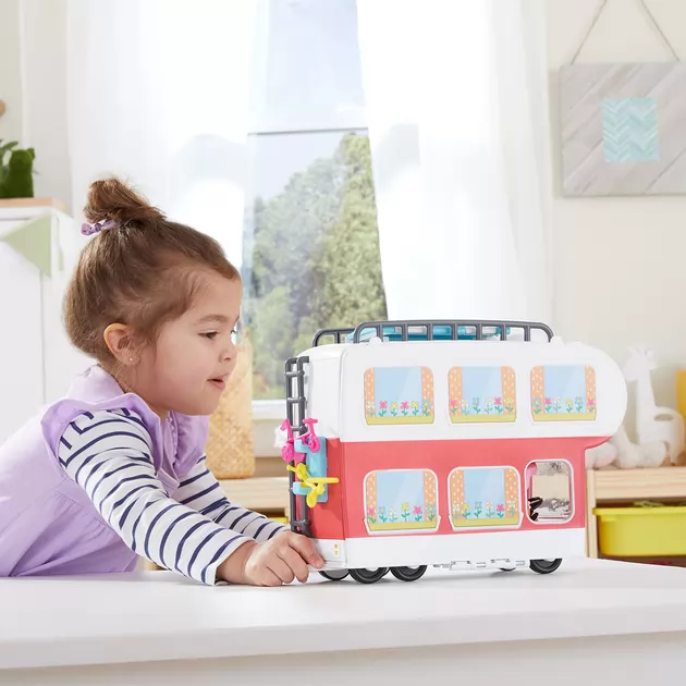 Игровой набор Peppa - Семейный кемпер Пеппы (4 фигурки, звук)