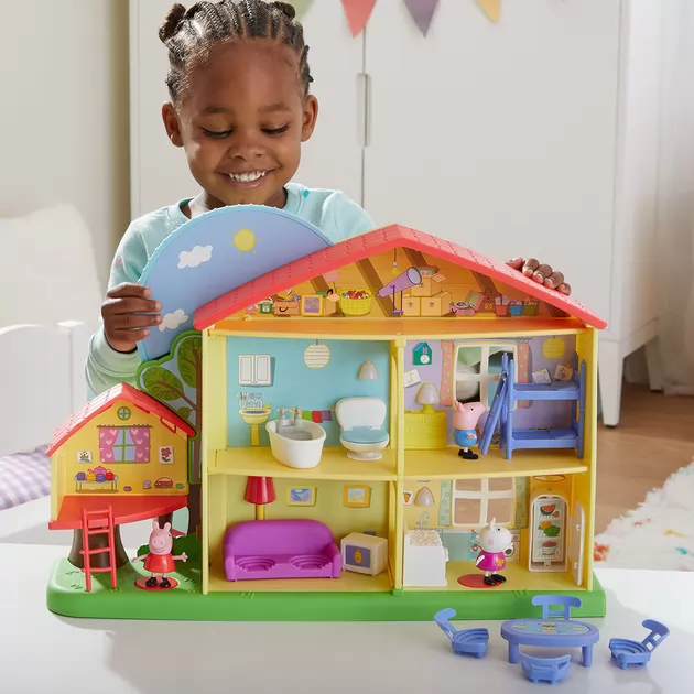 Игровой набор Peppa - Коттедж Пеппы День-ночь (3 фигурки, свет, звук)
