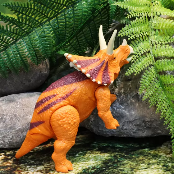 Інтерактивна іграшка Dinos Unleashed серії Realistic" S2 – Трицератопс"