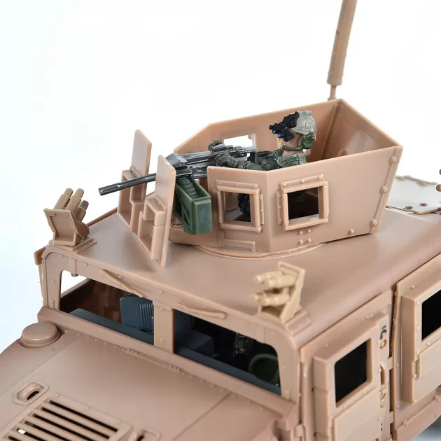 Игровой набор ELITE FORCE &mdash; БРОНЕАВТОМОБИЛЬ HUMVEE M1114 (машина, фигурка, аксесс.)