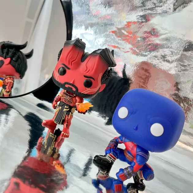 Игровая фигурка Funko Pop! серии Черный Адам" &ndash; Атомный Крушитель"