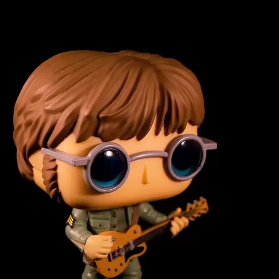 Игровая фигурка Funko Pop! серии Rocks" – Джон Леннон в пиджаке милитари"