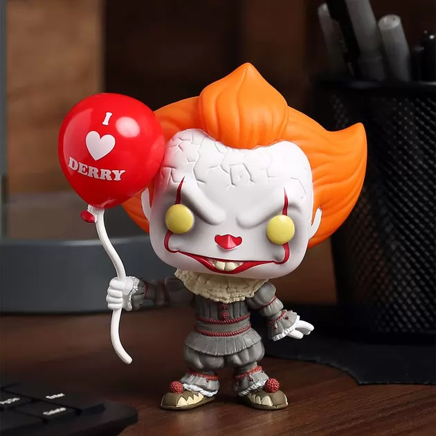 Ігрова фігурка Funko POP! серії Воно 2 - Пеннівайз з кулькою