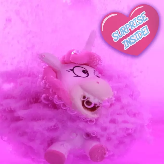 Ароматная бомбочка для ванны с игрушкой Inkee - Милые единорожки