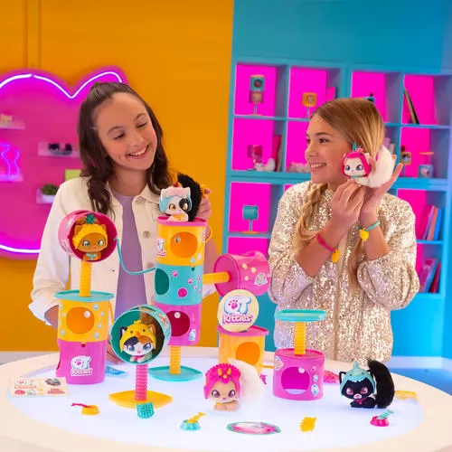 Импровизацияланған объектілермен порно секс анал Two Moons тобының жалаңаш солистері