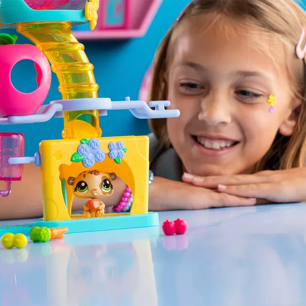 Игровой набор Littlest Pet Shop &ndash; Фабрика развлечений