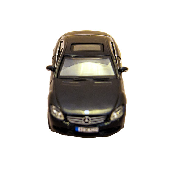 Автомодель - Mercedes-Benz Cl-550 (асорті бiлий, чорний, 1:32)