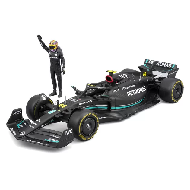 Автомодель з фігуркою - Mercedes-AMG F1 W14 E Performance (1:24)