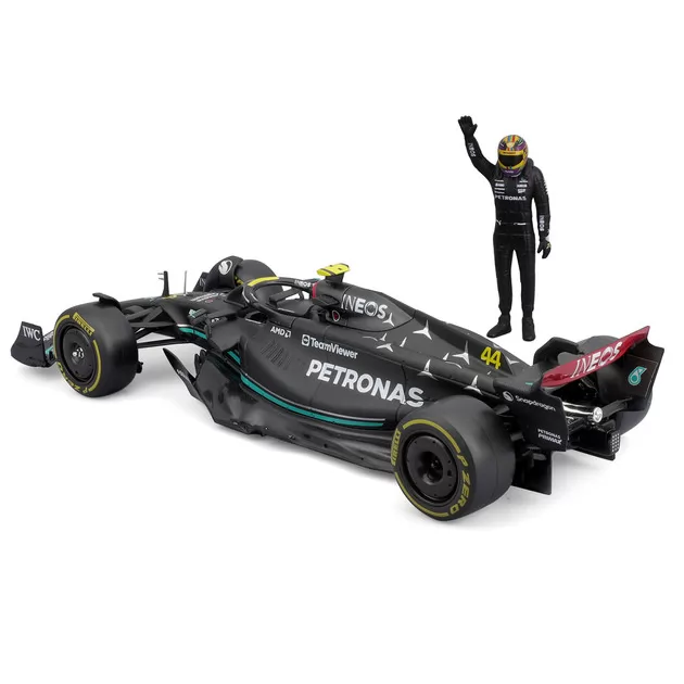 Автомодель з фігуркою - Mercedes-AMG F1 W14 E Performance (1:24)