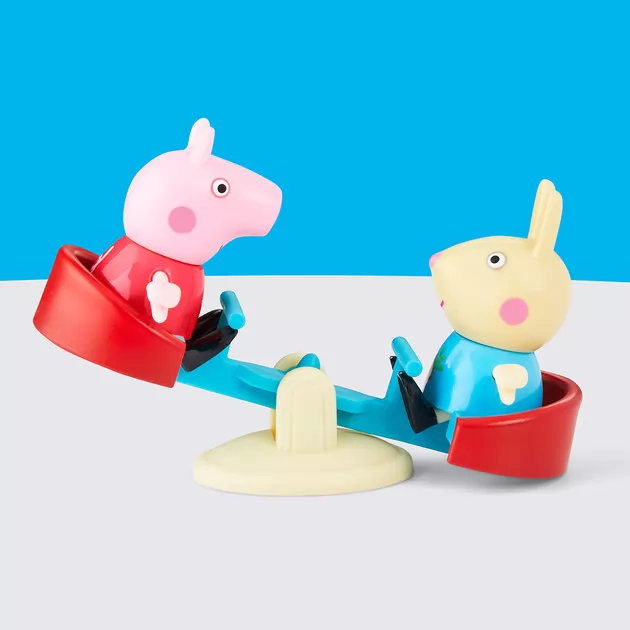 Игровой набор Peppa Figurines серии Моменты с Пеппой" &ndash; Приключения на качелях"