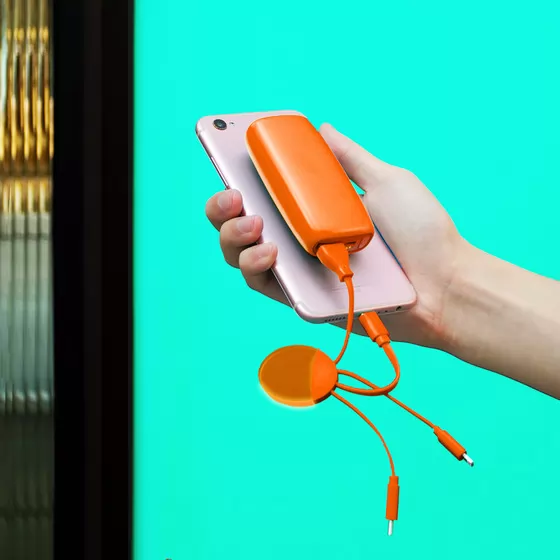 Портативная Батарея Xoopar - Weekender (Оранжевая, 5000  Ма*Ч, С Универсальным Кабелем)