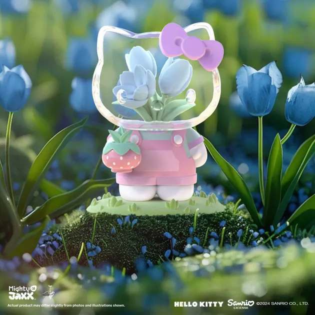 Коллекционная фигурка Mighty Jaxx серии Sanrio: Azuma Makoto - Хеллоу Китти
