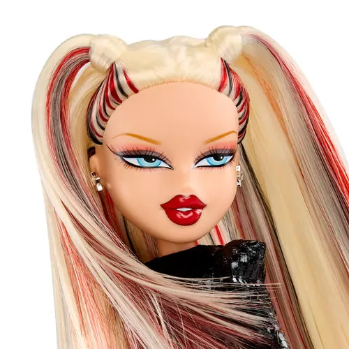 Кукла Bratz серии Pop Starz