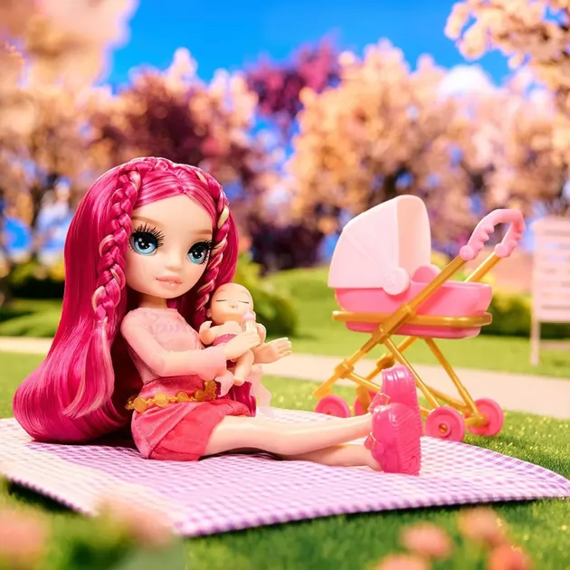 Игровой набор с куклами Rainbow High серии Junior High Babysitters" &mdash; Стелла"