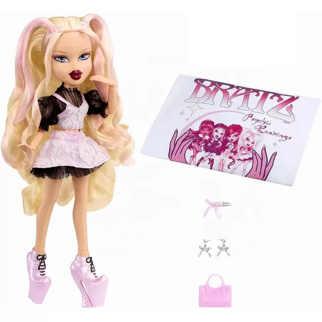 Ігровий набір з лялькою Bratz серії Stylin' Birthday" &mdash; Хлоя"