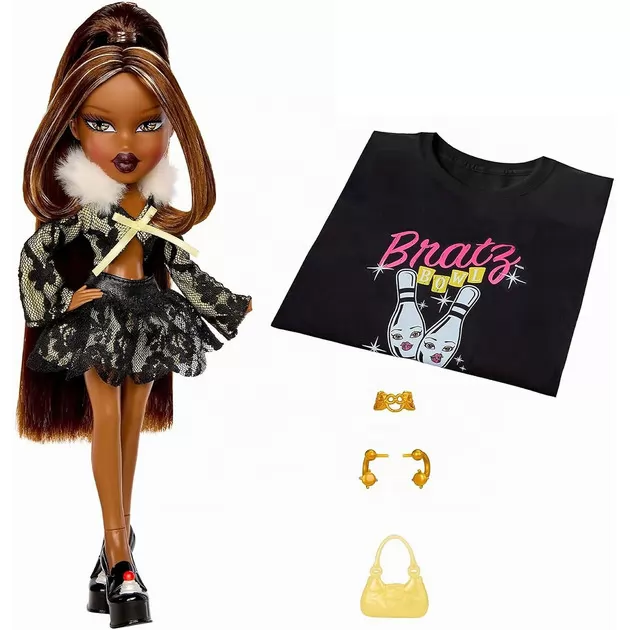 Ігровий набір з лялькою Bratz серії Stylin' Birthday" &mdash; Саша"
