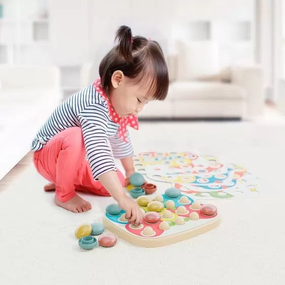 Набор серии Play Bio"- Для занятий мозаикой Fantacolor Baby (большие фишки (21 шт.) + доска)"